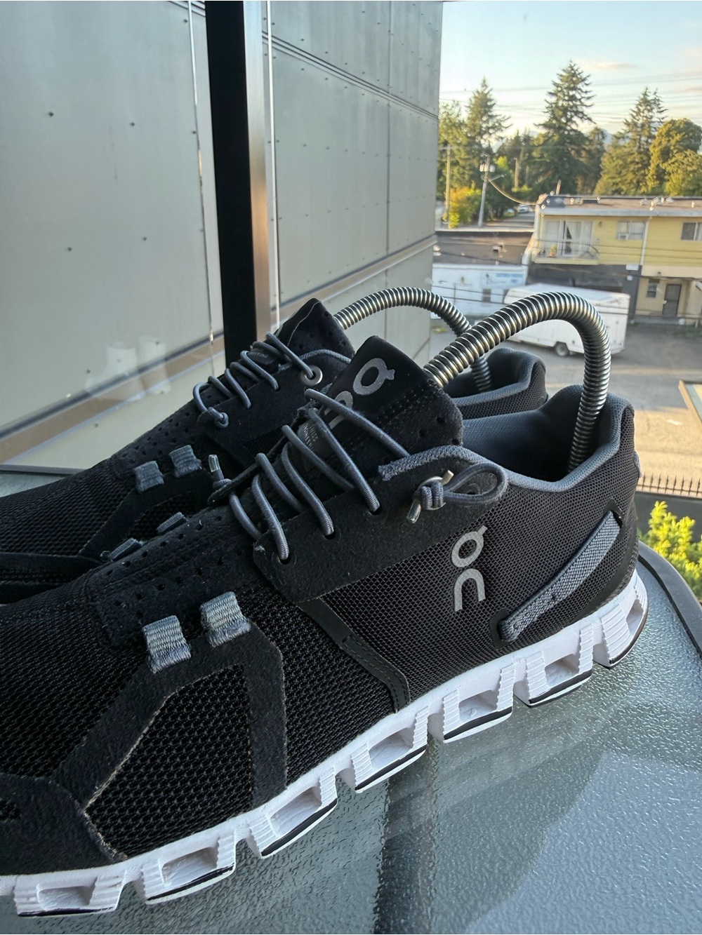 On Running Men's Black and Gray Cloud Sneakers